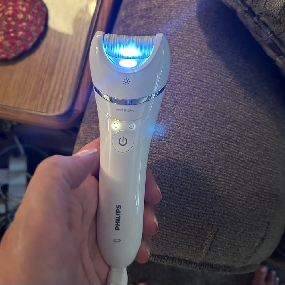 Philips Wet & Dry Epilator 8000